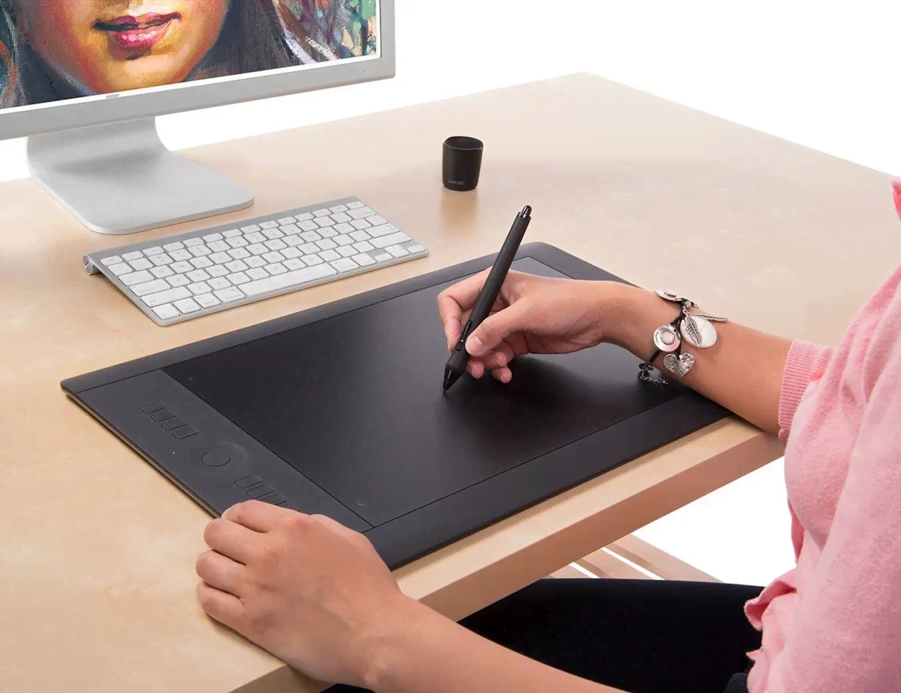 Wacom Intuos Pro Creative Pen Tablet