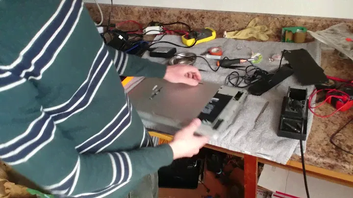 Cintiq Companion 1 Charging Port Repairs 1/3