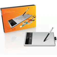 Графический планшет Wacom Bamboo Fun Pen & Touch Medium CTH-670S-RUPL