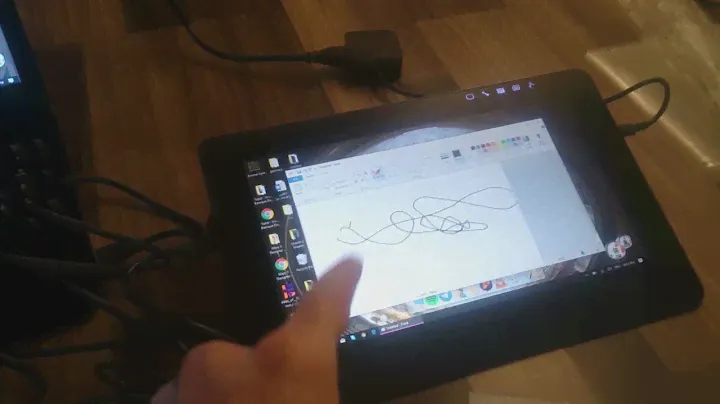 connecting the  wacom cintiq pro 13" to windows laptop without display port