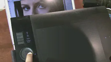 Intuos 4 Wireless Review by Terry White