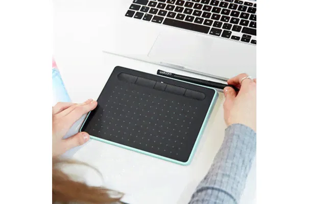 Графический планшет WACOM Intuos S Bluetooth фисташковый-3